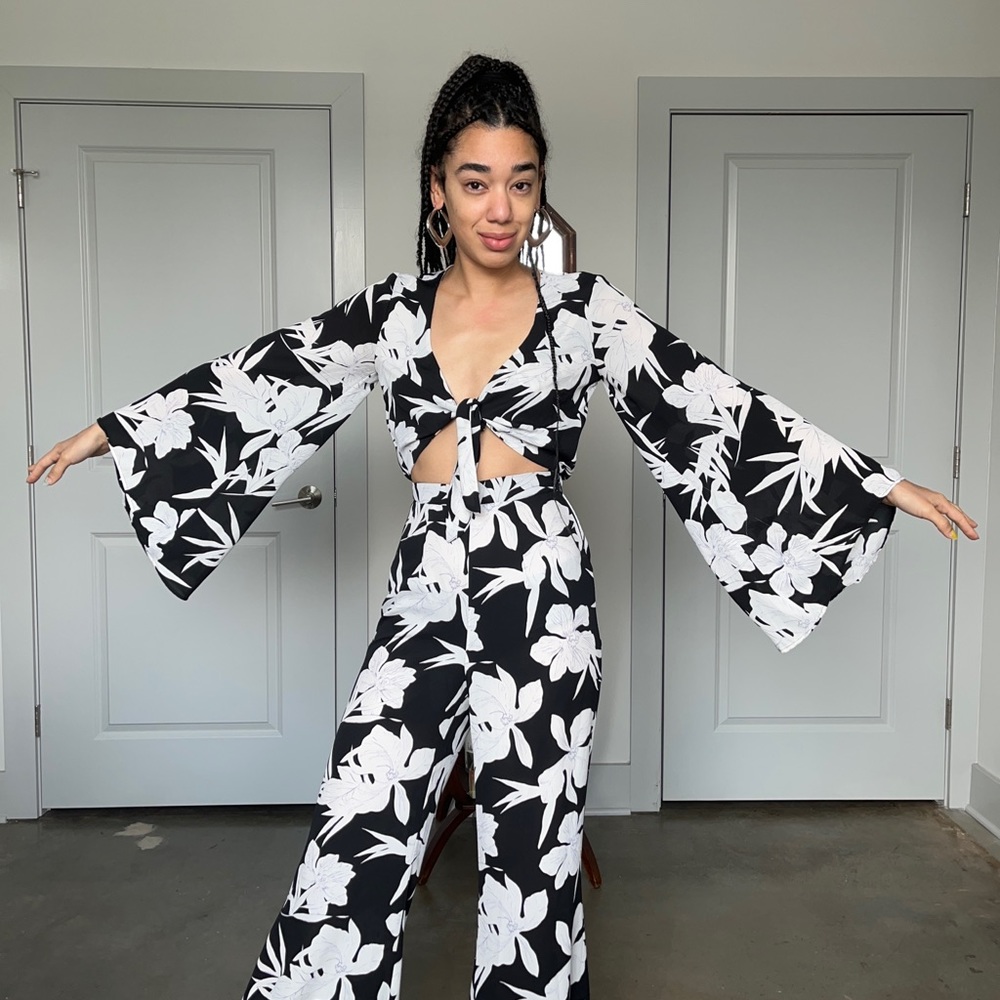 Show me your mumu floral jumpsuit